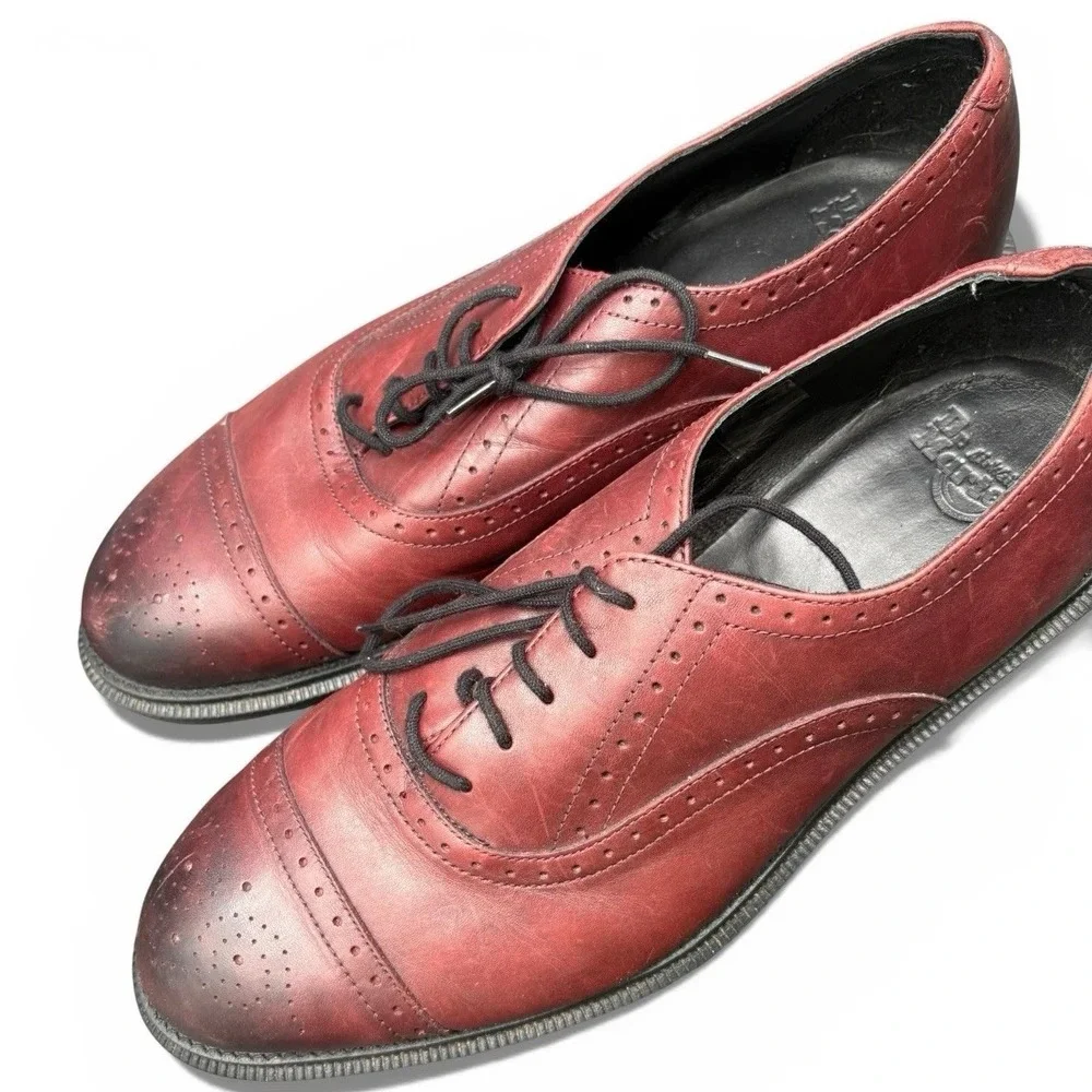 Dr. Martens Oxford Shoes Mens 11 Burgundy Excellent Brogue Cap Toe Lace Up